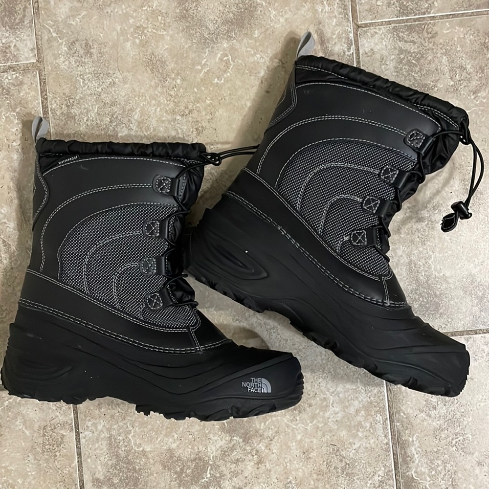 Snow Boots